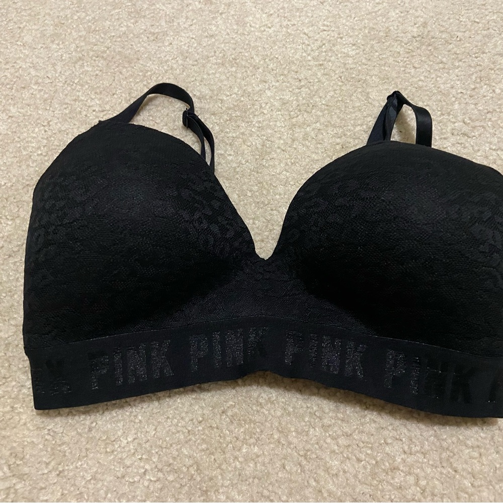 Victoria's Secret PINK Wireless Lightly Lined Black 32DD